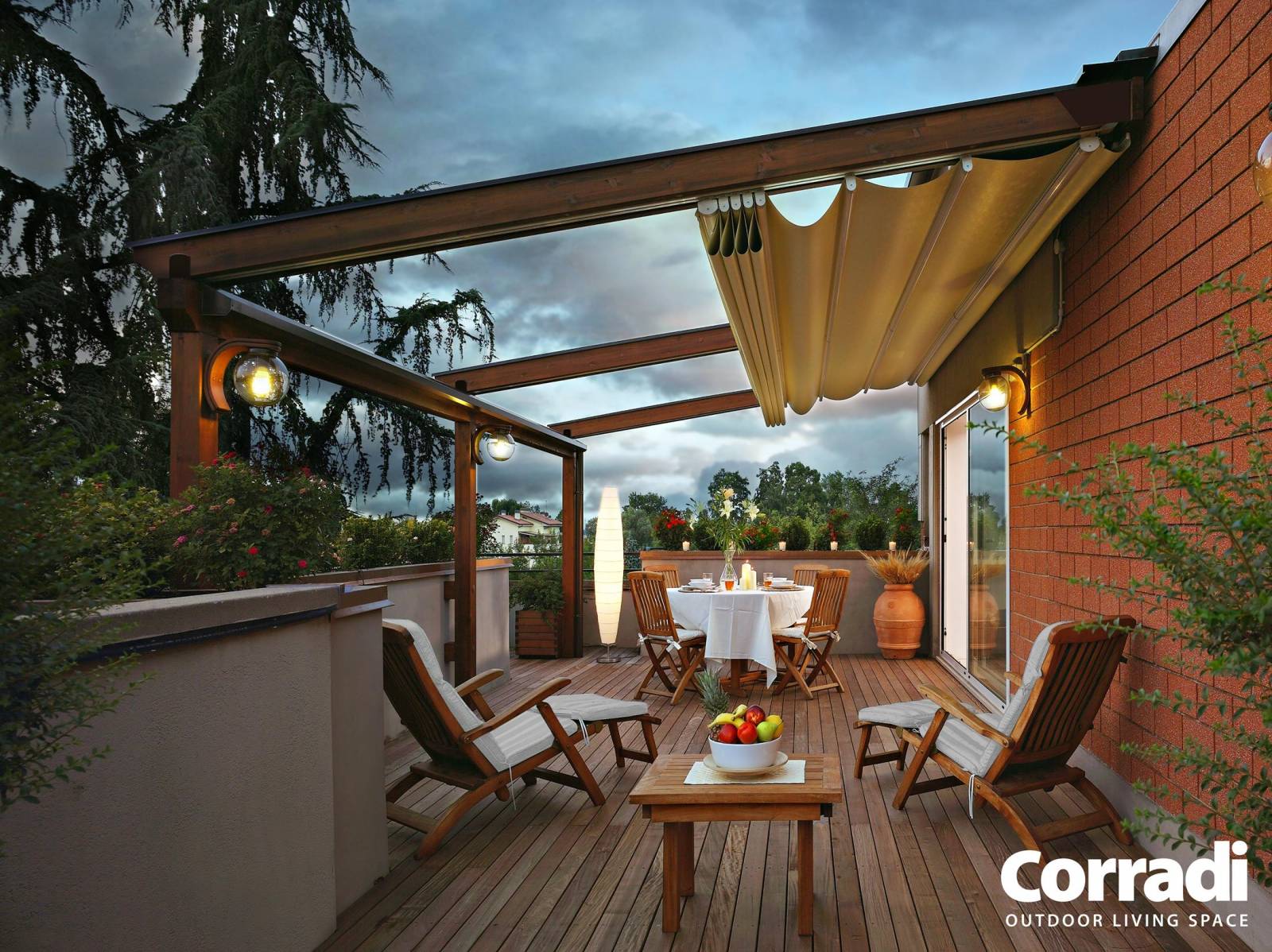 Mise en place d'une Pergola traditionnelle avec toile rétractable pour une maison à la Ciotat